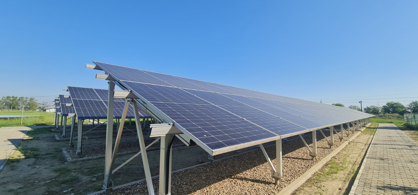Solar panels at the Yangon-Pauk water pump station